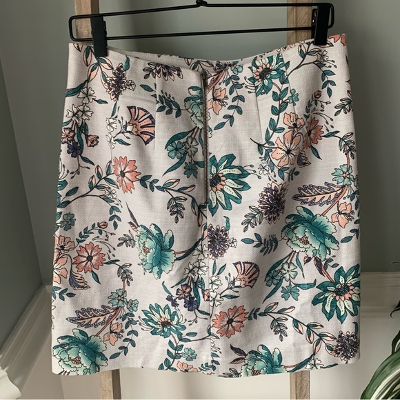 LOFT Outlet Floral Pencil Skirt Size 4 - 1655 - Picture 5 of 8